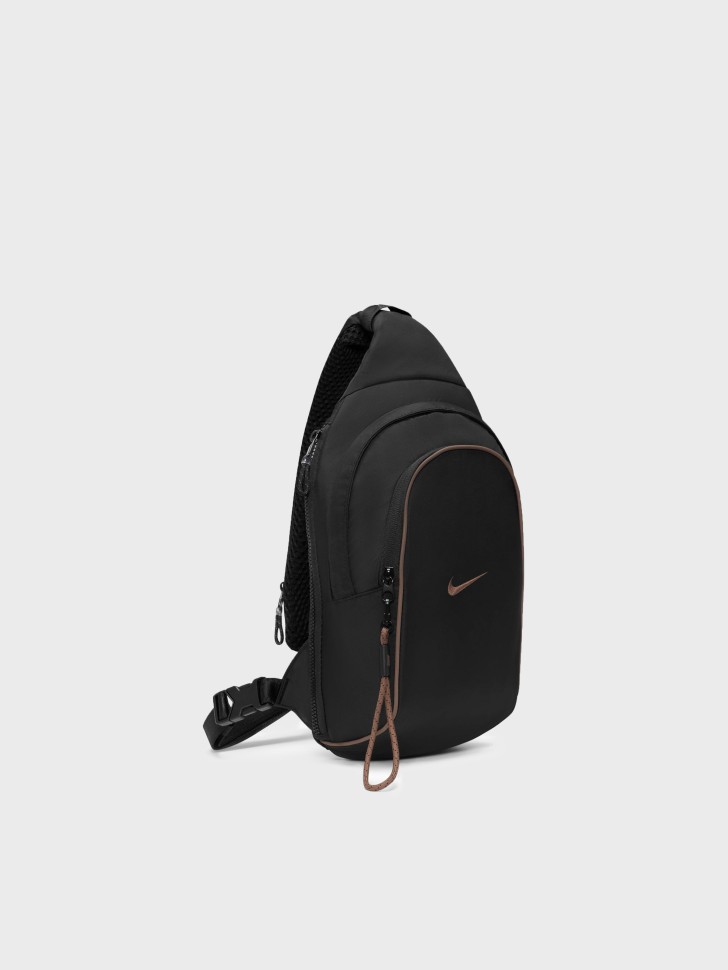 Сумка  Nike NK NSW ESSENTIALS SLING BAG черная DJ9796-010 изображение 3 Сумка  Nike NK NSW ESSENTIALS SLING BAG черная DJ9796-010 изображение 3