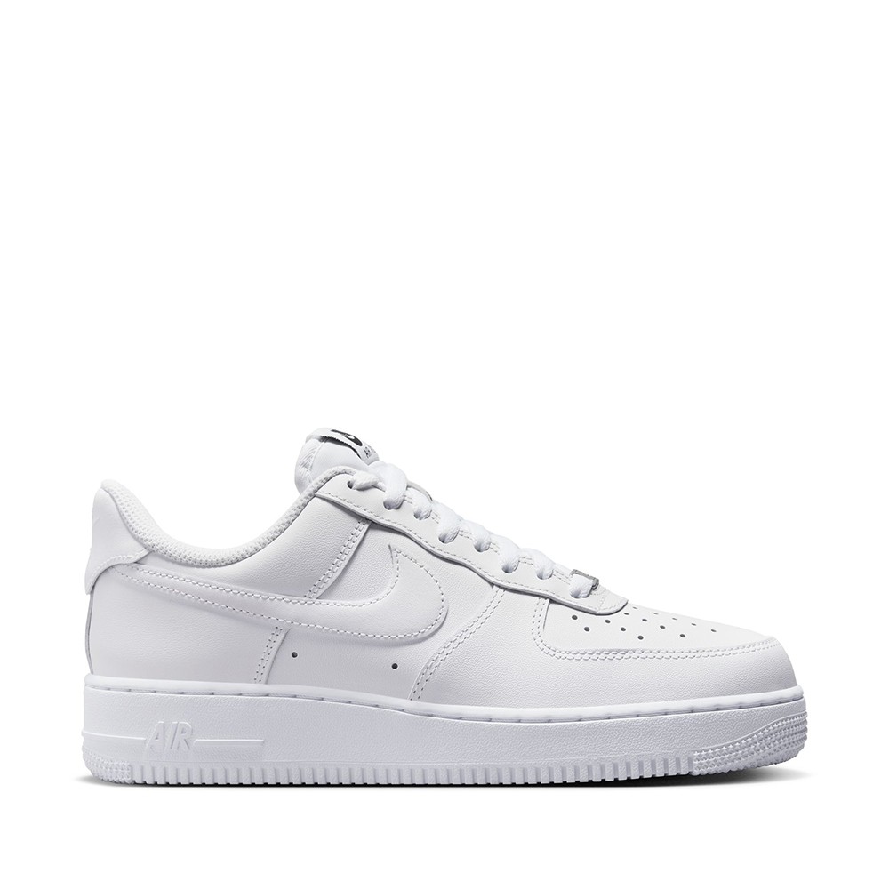 Кроссовки женские Nike W AIR FORCE 1 07 FLYEASE белые DX5883-100