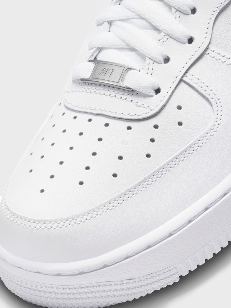 Кроссовки женские Nike W AIR FORCE 1 07 FLYEASE белые DX5883-100 изображение 5