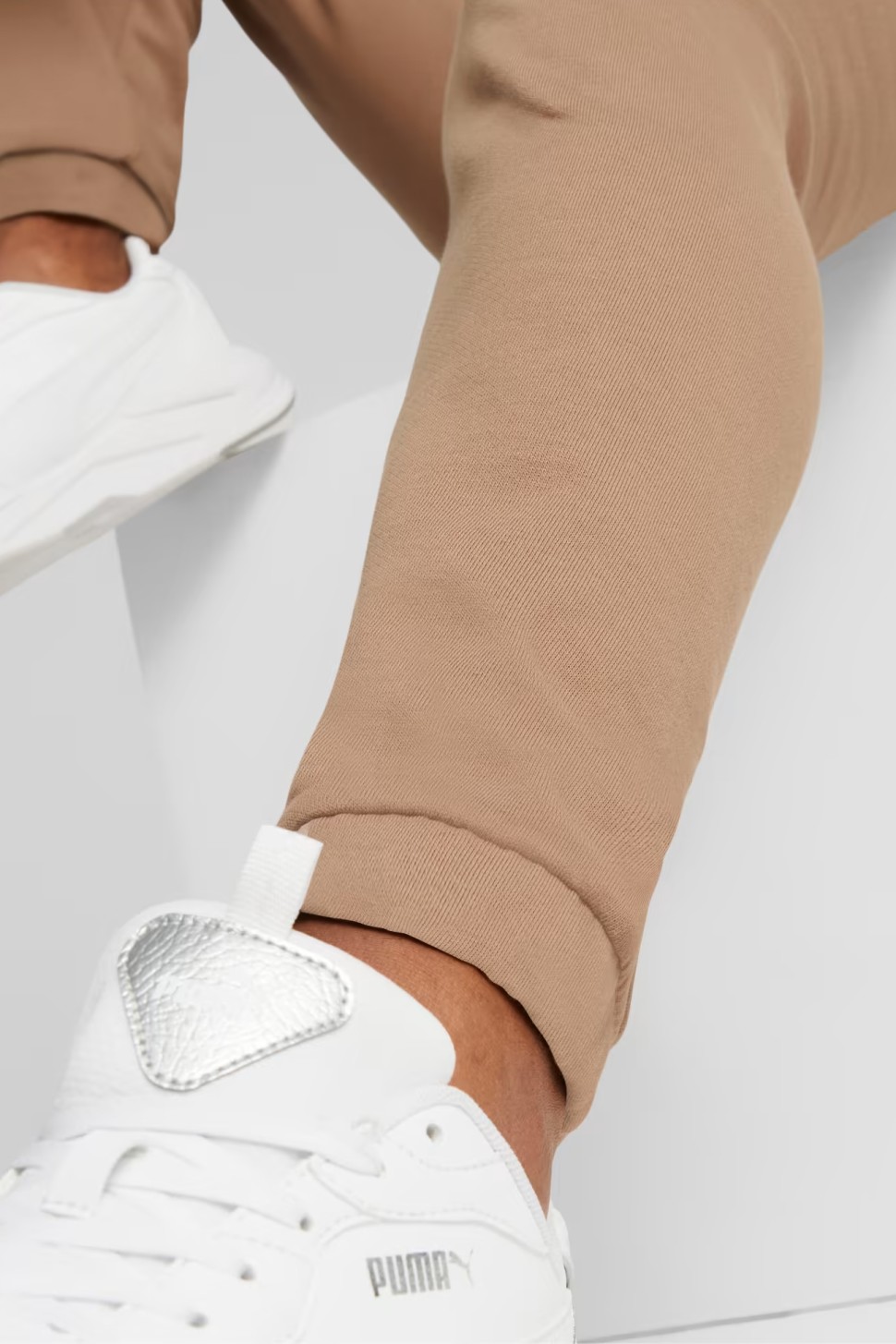 Штани чоловічі Puma BETTER ESSENTIALS Sweatpants FL cl бежеві 67681685 — фото 5