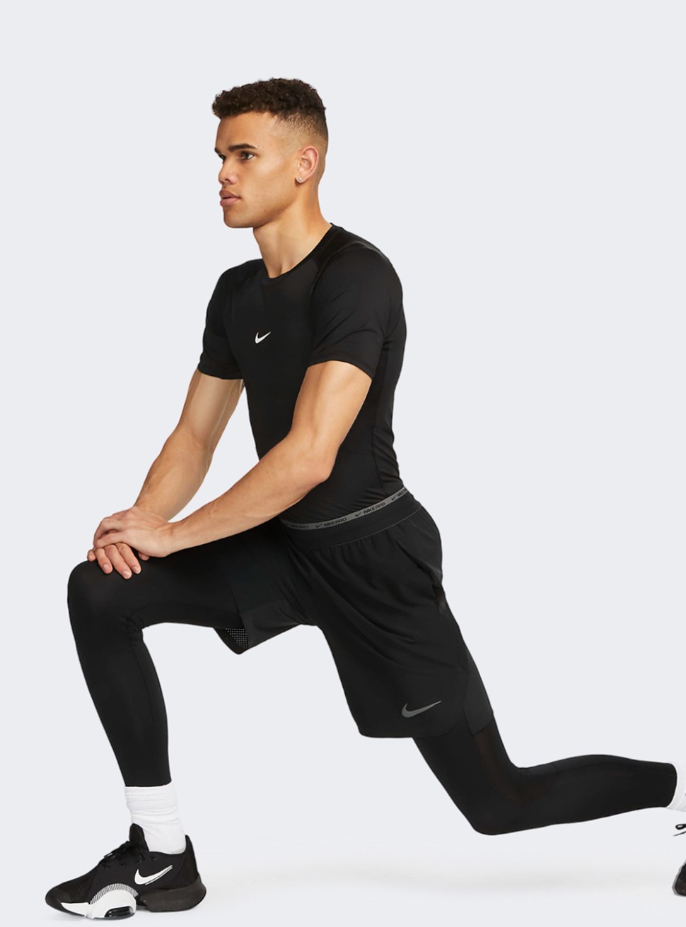 Футболка чоловіча Nike M NP DF TIGHT TOP SS чорна FB7932-010 — фото 4