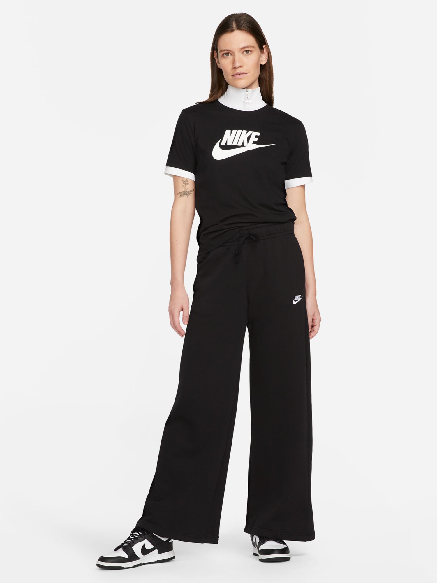 Футболка жіноча Nike W NSW CLUB SS TEE ICN FTRA чорна DX7906-010 изображение 5