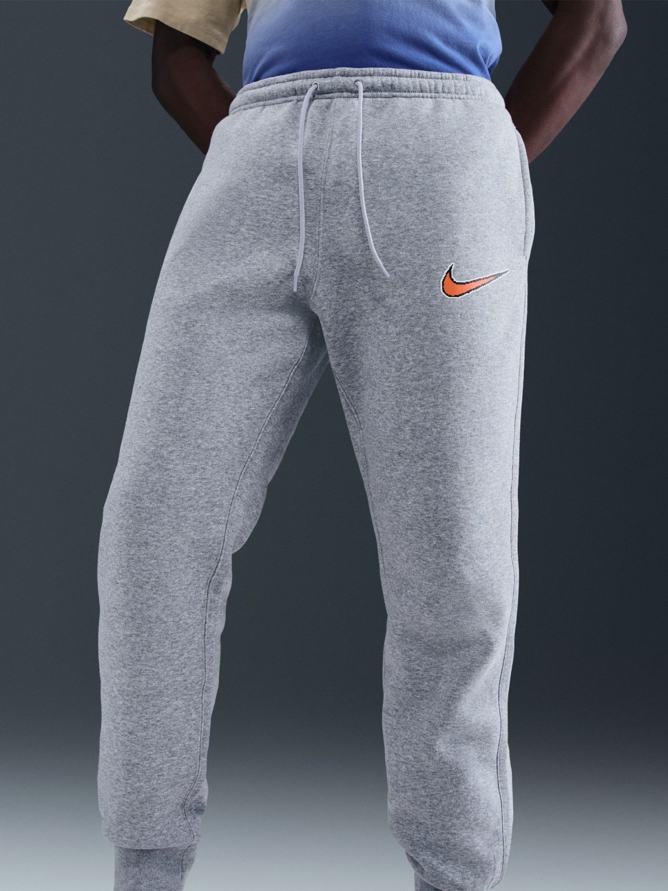 Штани чоловічі Nike M NK CLUB BB JGGR NEO VARSITY сірі HV0865-063 — фото 2