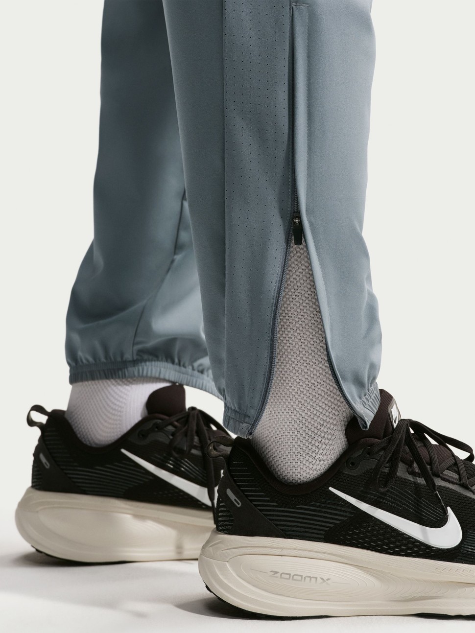 Men's Pants Nike M NK DF MILER WOVEN PANT gray IF2062-084 — photo 7