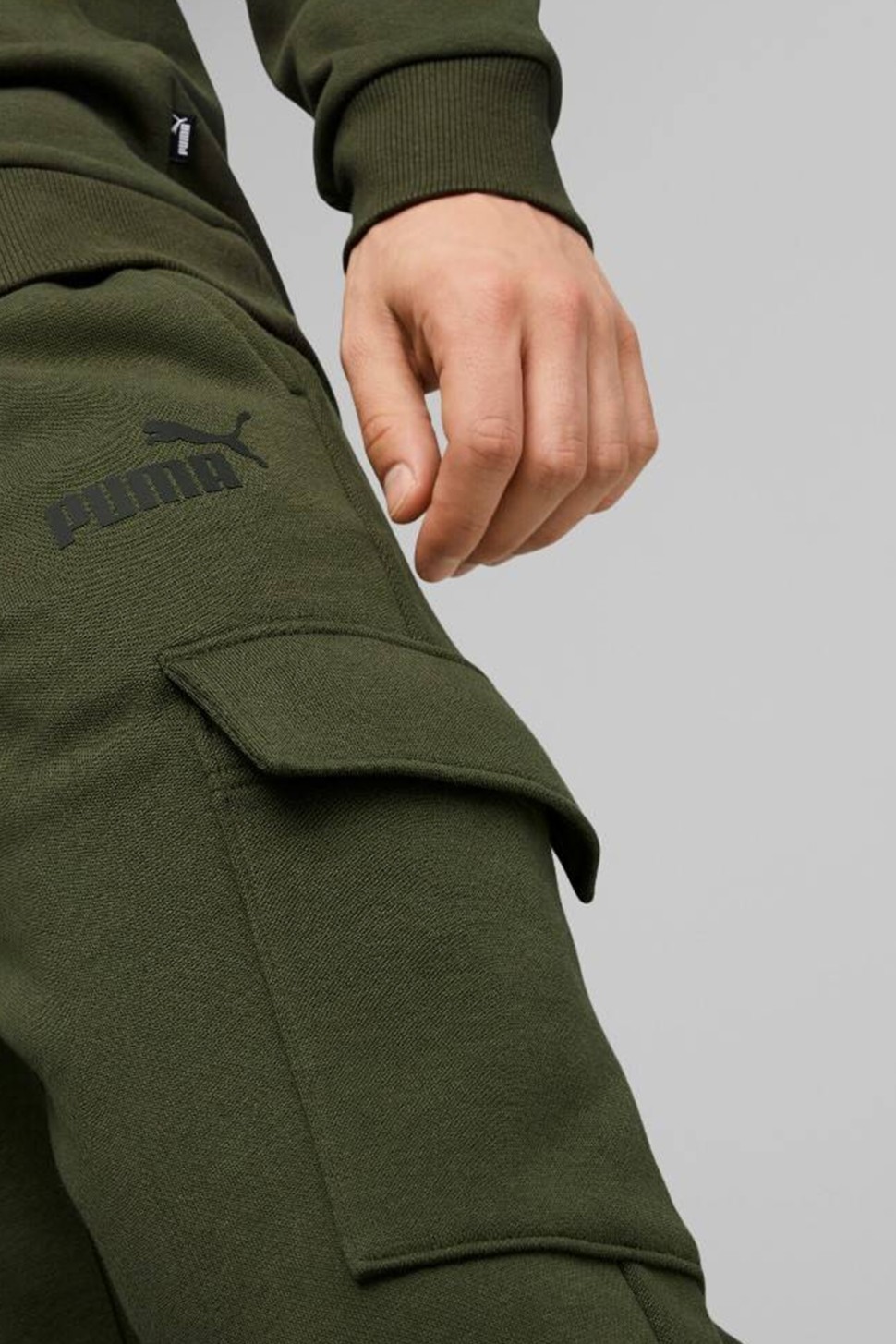 Штани чоловічі Puma ESS Cargo Pants хакі 84580231 — фото 4