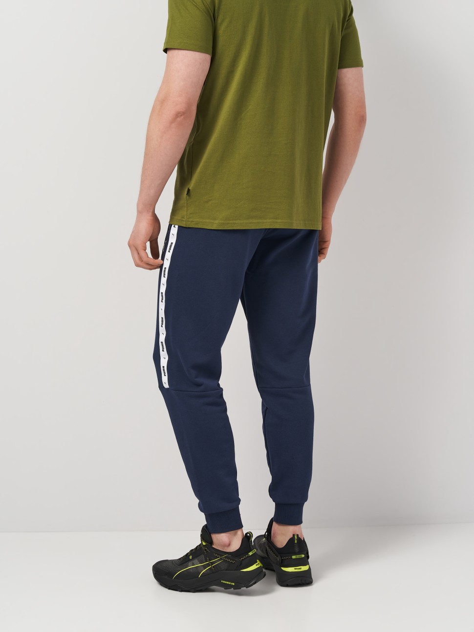 Штани чоловічі Puma ESS+ Tape Sweatpants TR cl сині 84738814 — фото 3