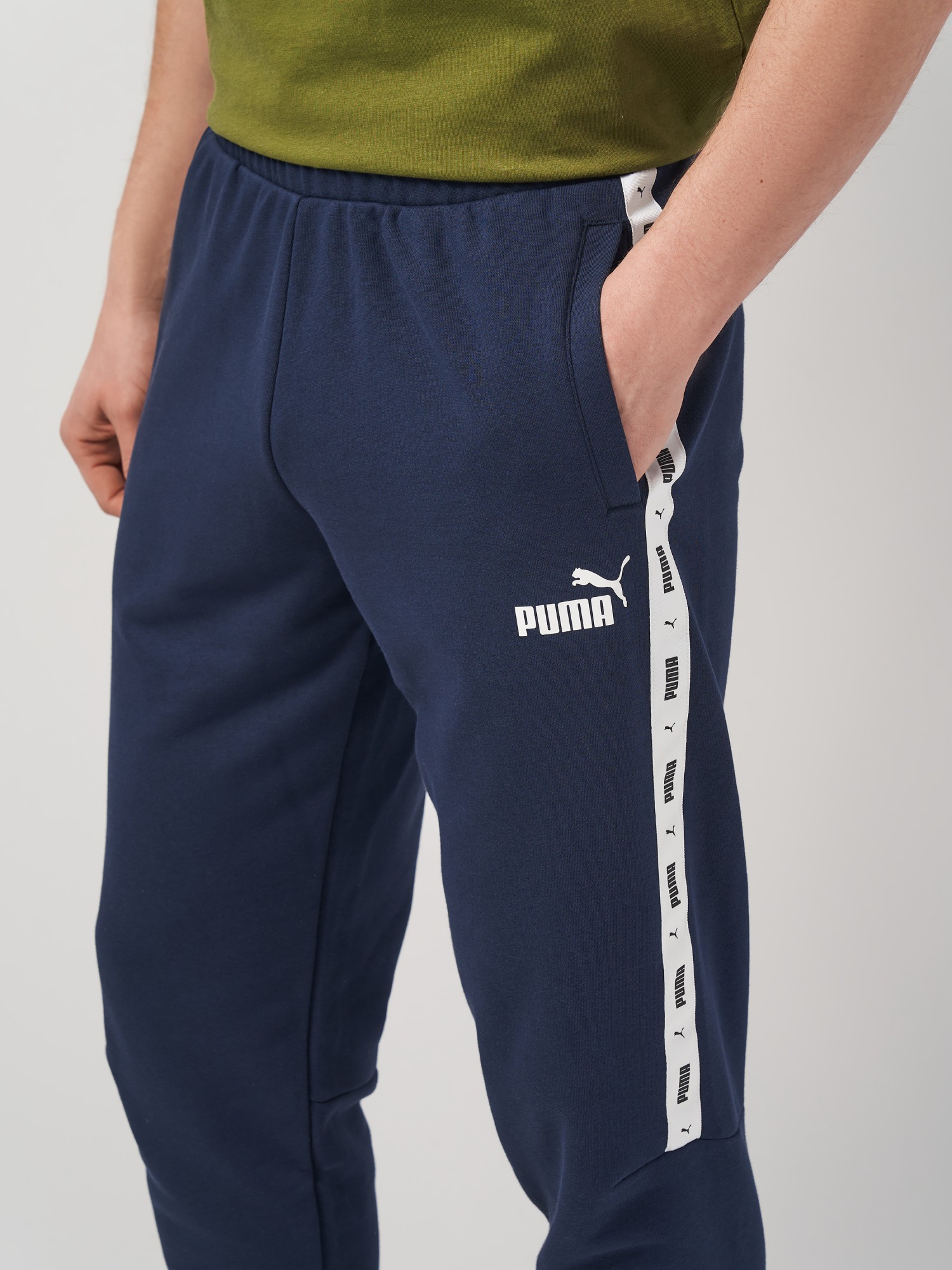 Брюки мужские Puma ESS+ Tape Sweatpants TR cl синие 84738814 изображение 5