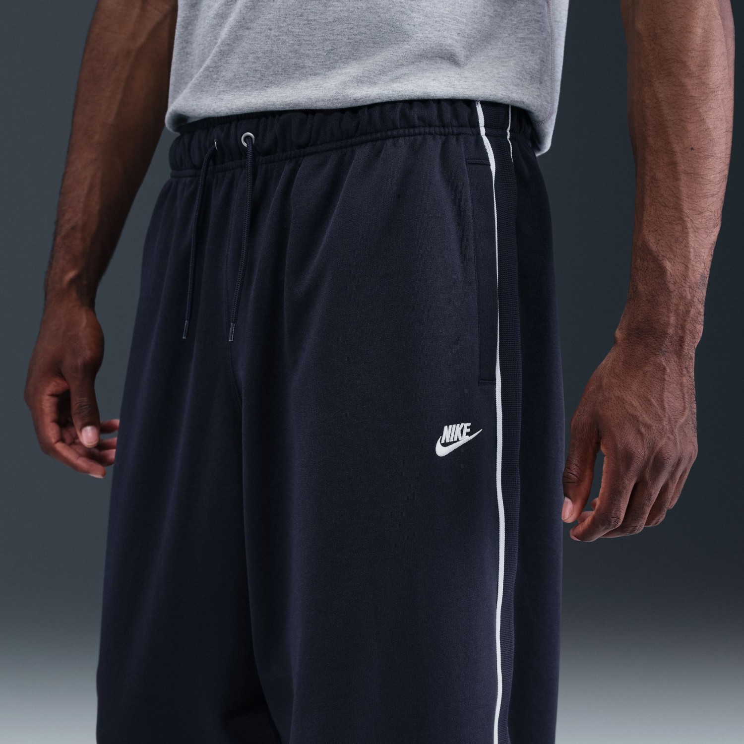 Штани чоловічі Nike M NK CLUB KNIT OS TRACK PANT чорні HV1415-451 изображение 4