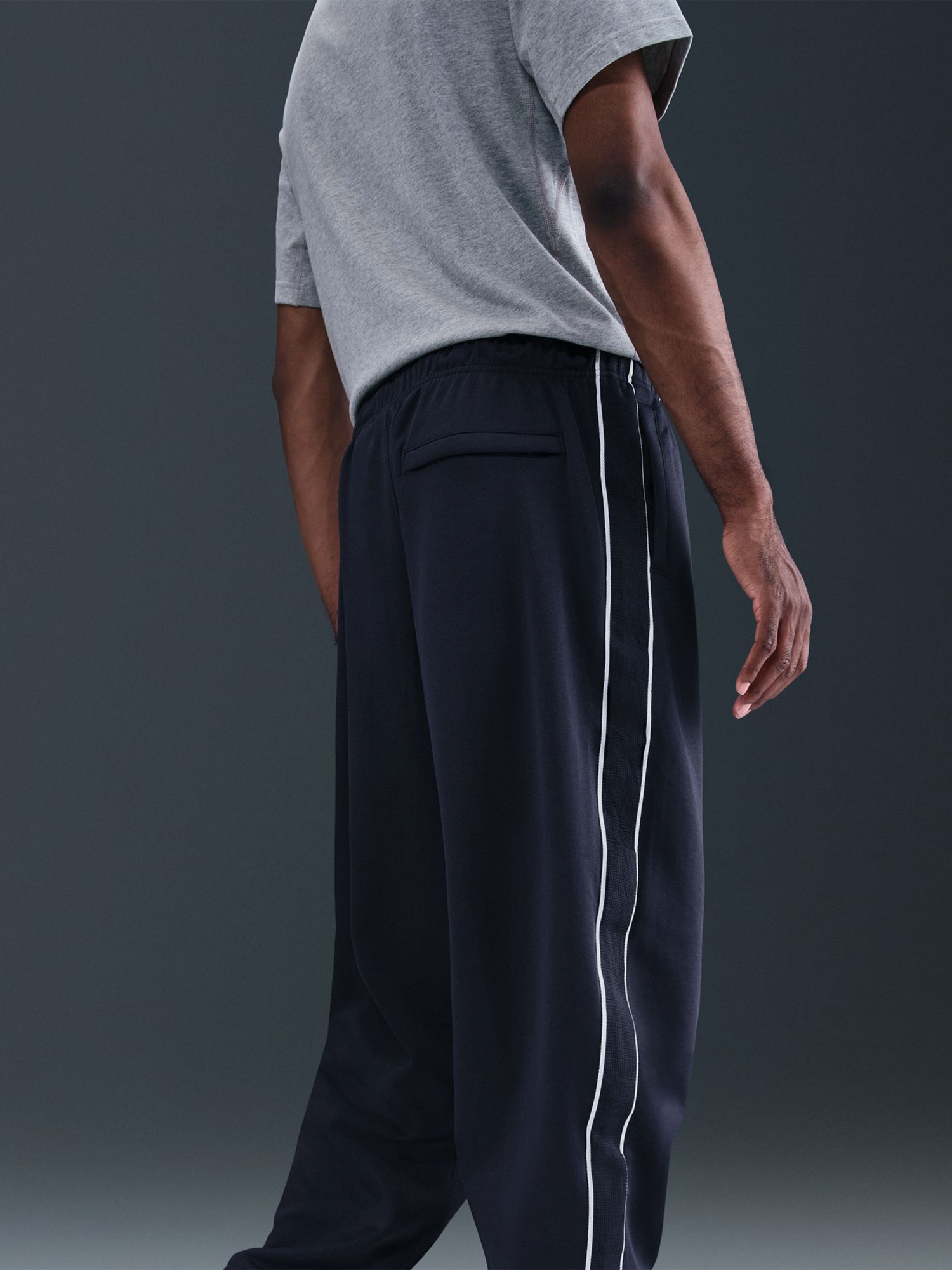 Штани чоловічі Nike M NK CLUB KNIT OS TRACK PANT чорні HV1415-451 изображение 5
