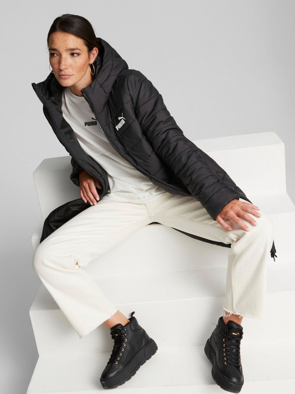 Куртка жіноча Puma ESS Hooded Padded Coat чорна 84894201 — фото 5