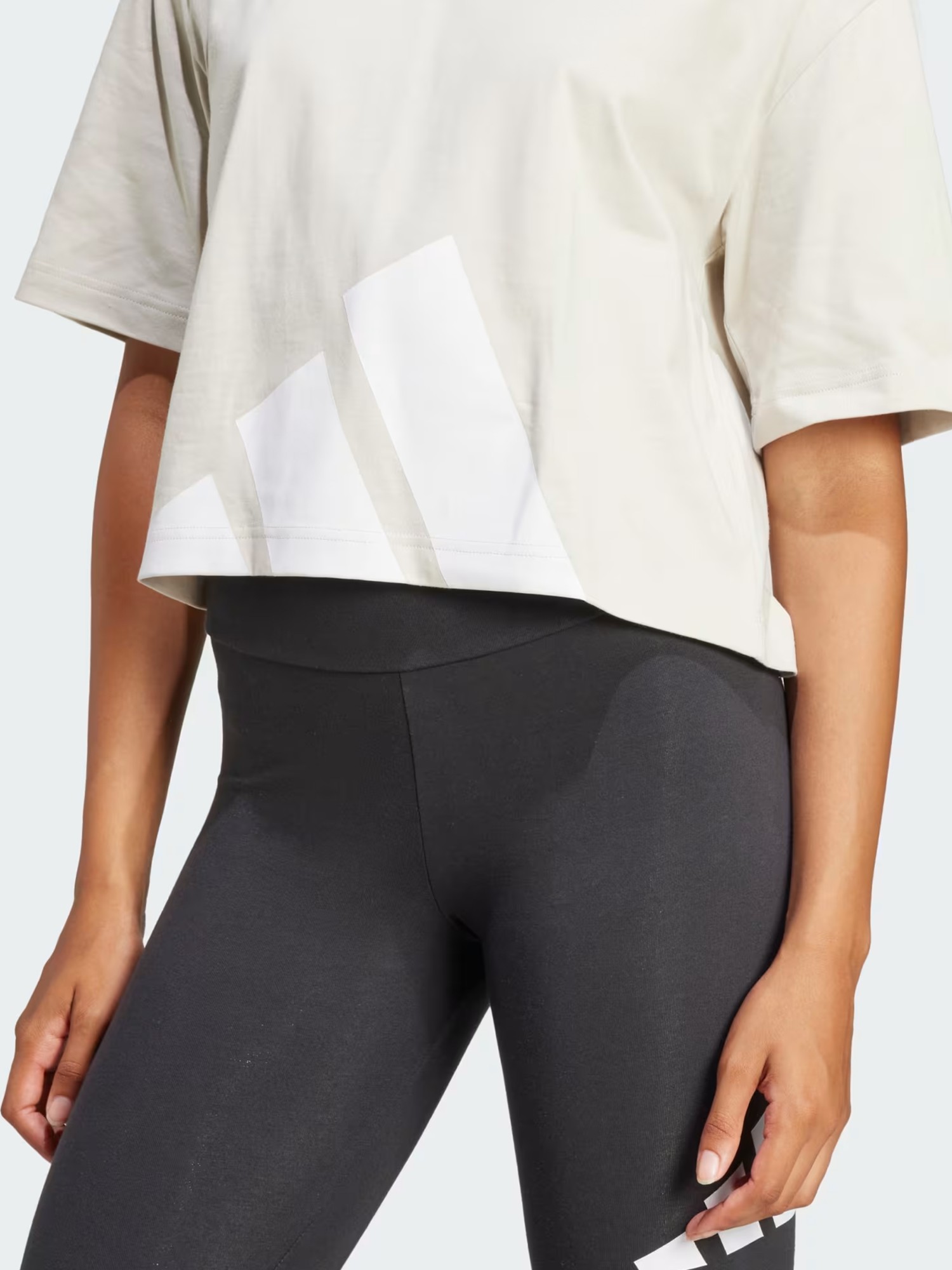 Футболка женская Adidas W BL SJ BF T бежевая JG8729 изображение 6