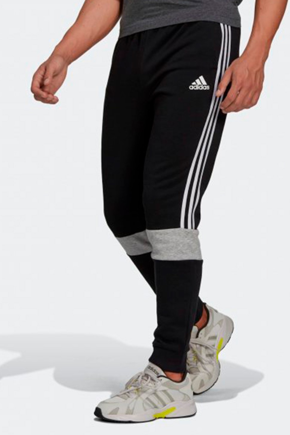 Штани чоловічі Adidas M Cb C Pant GV5245 — фото 2 — Sport City Штани чоловічі Adidas M Cb C Pant GV5245 — фото 2