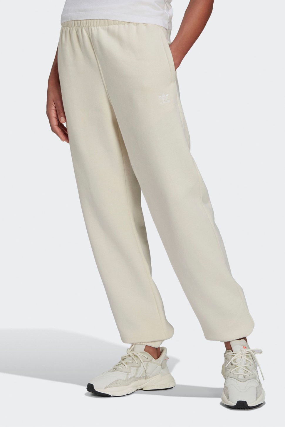 Брюки женские Adidas Pants кремовые H14175 — фото 2 — Sport City Брюки женские Adidas Pants кремовые H14175 — фото 2