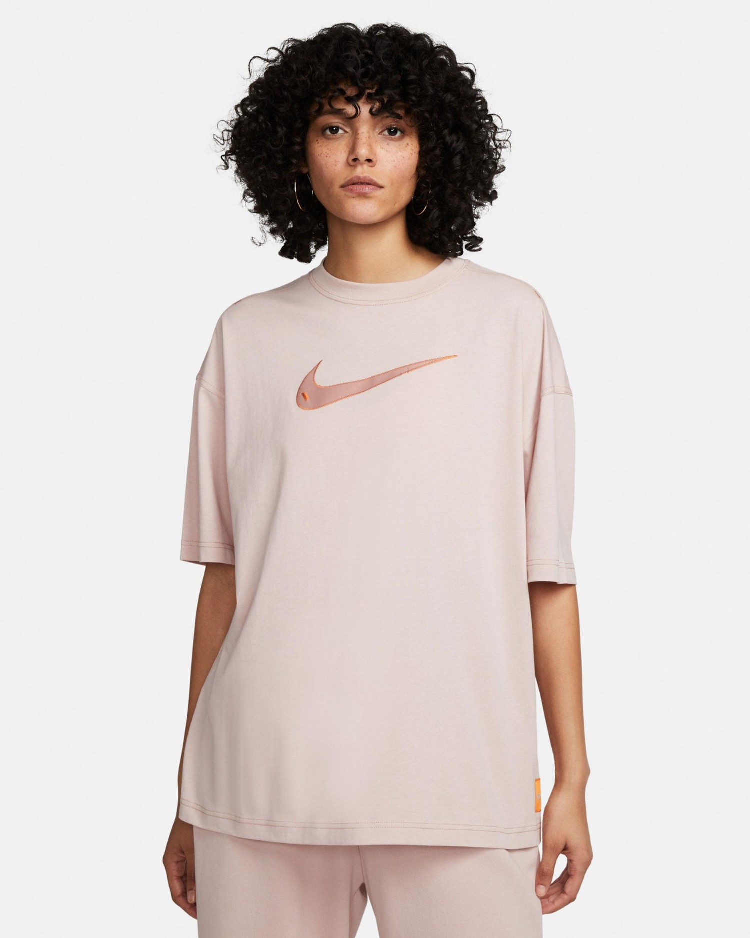 Футболка женская Nike W Nsw Swsh Ss Top розовая DM6211-601 изображение 5