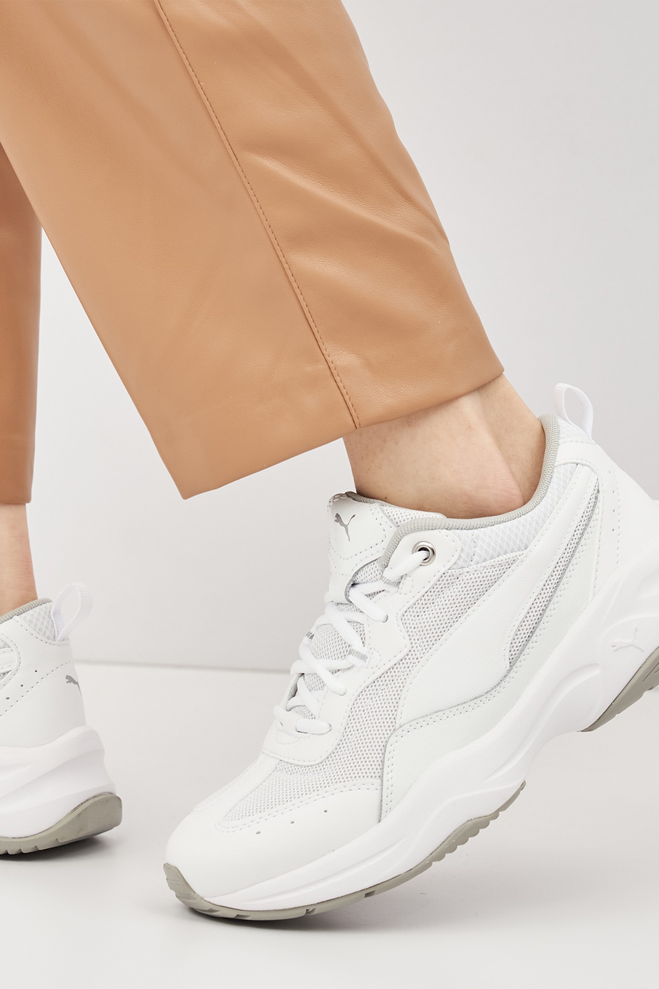 Кросівки жіночі Puma Cilia Patent SL білі 37250001 изображение 7