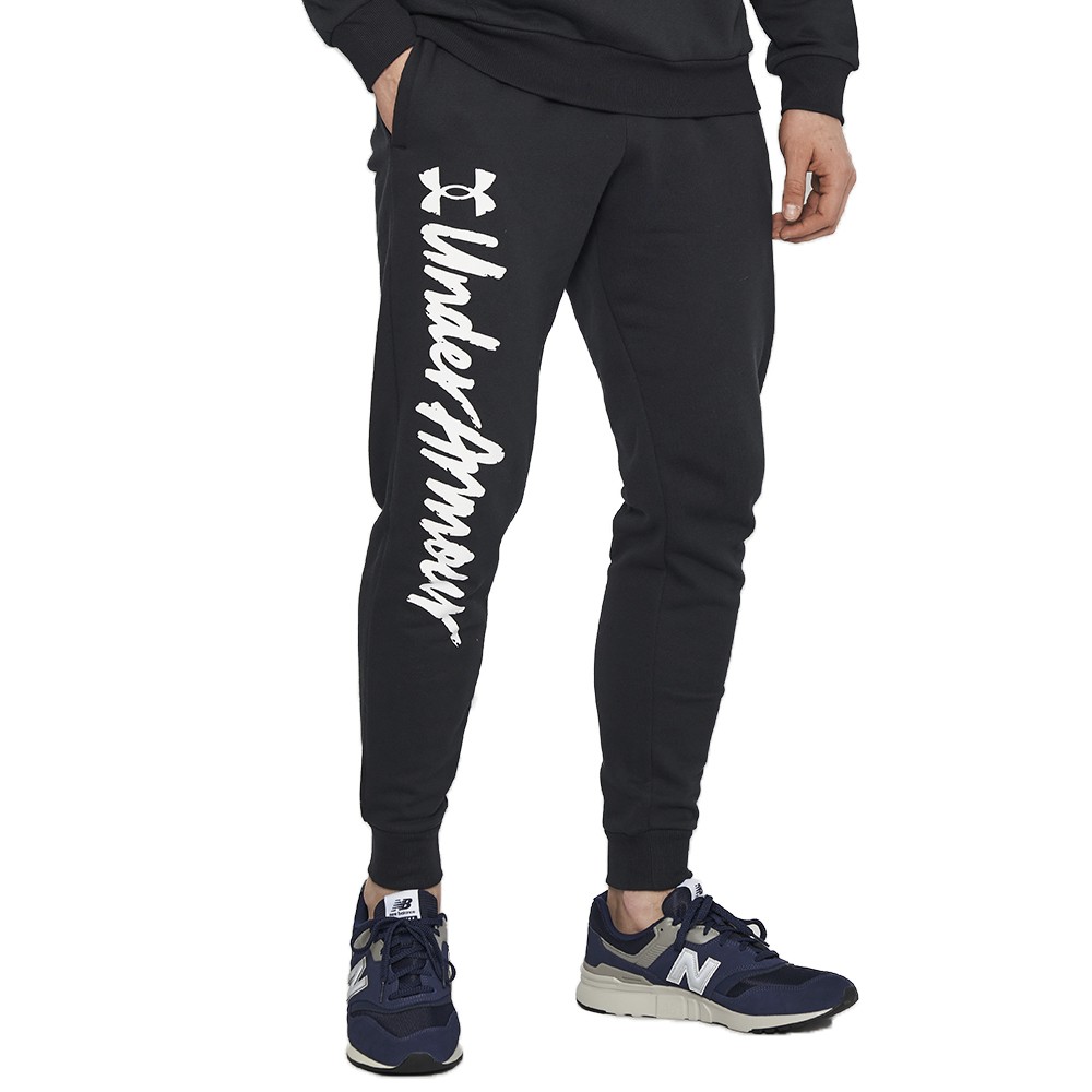 Брюки мужские Under Armour UA Rival Fleece Graphic Jgrs черные 1379776-001 изображение 1