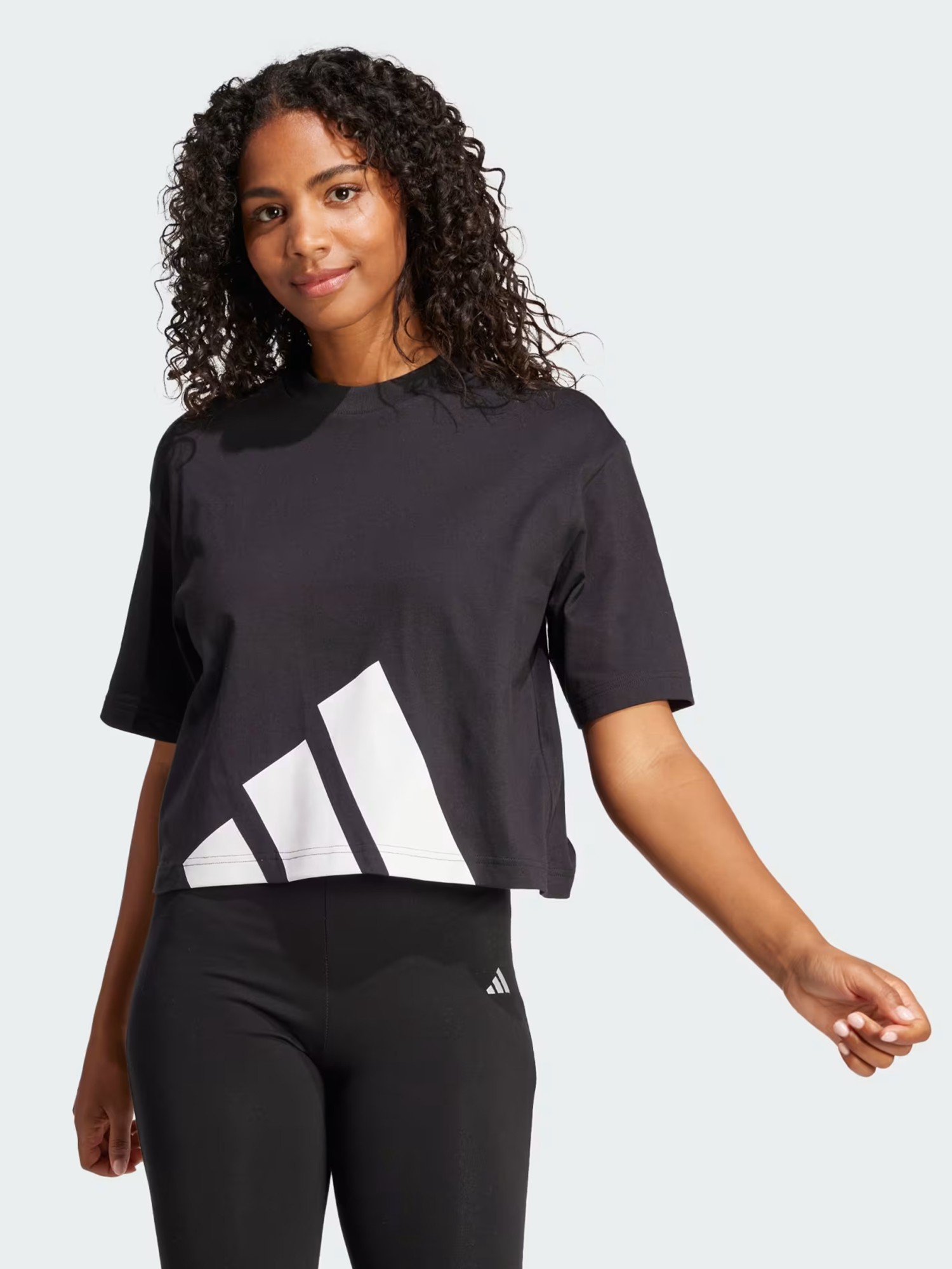 Футболка женская Adidas W BL SJ BF T черная JG8736 изображение 2