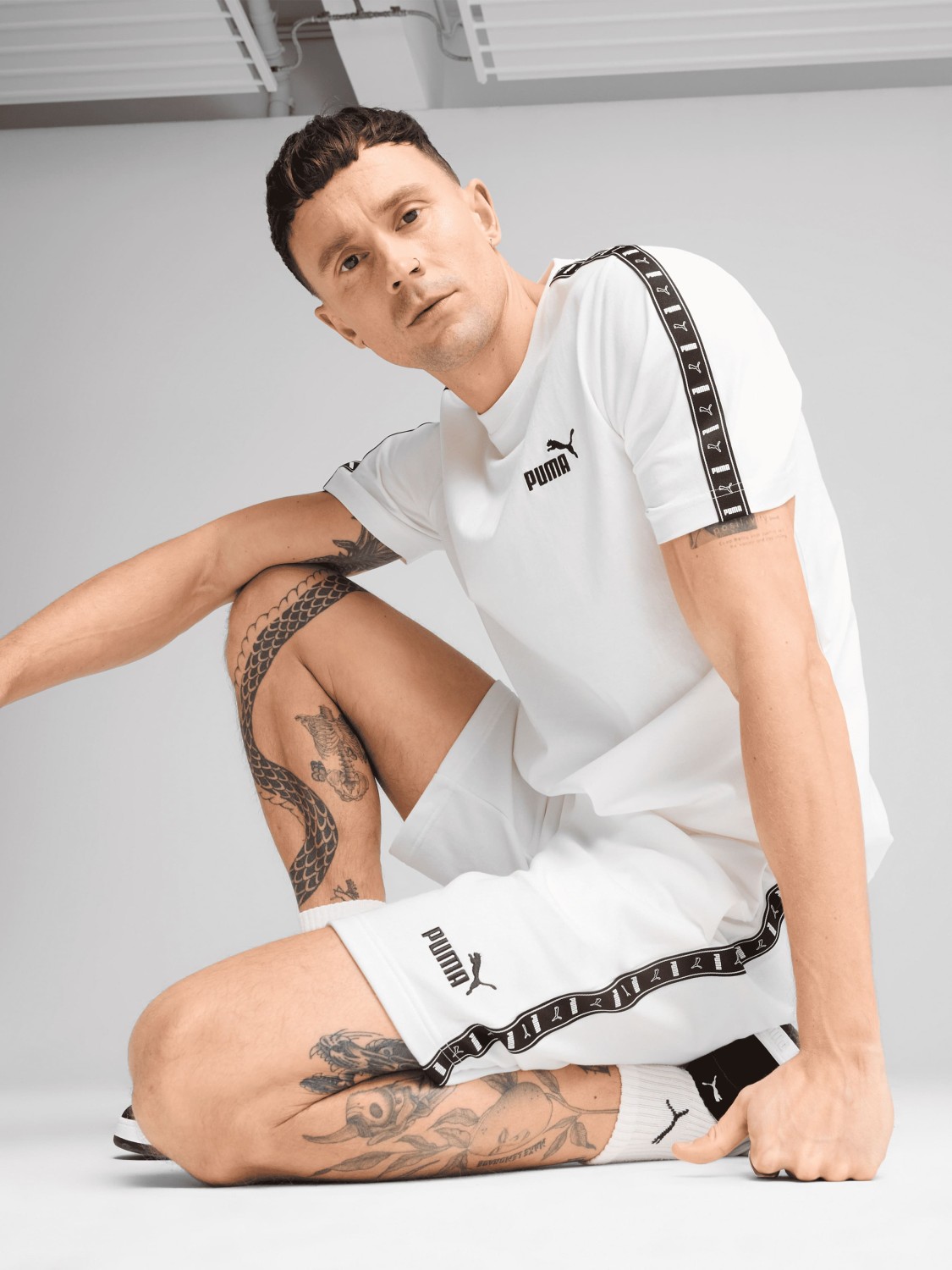 Футболка мужская Puma ESS TAPE Tee белая 68467402 изображение 4