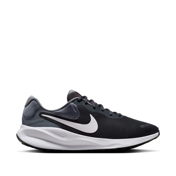 Кроссовки мужские Nike NIKE REVOLUTION 7 черные FB2207-007
