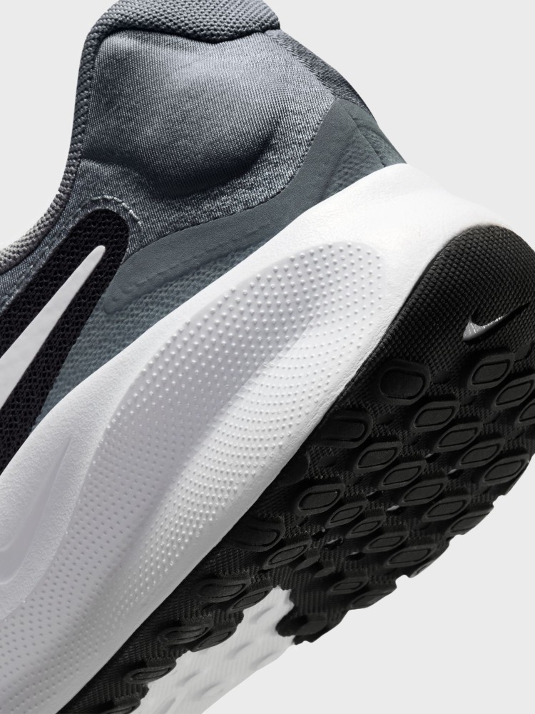 Кроссовки мужские Nike NIKE REVOLUTION 7 черные FB2207-007 изображение 5