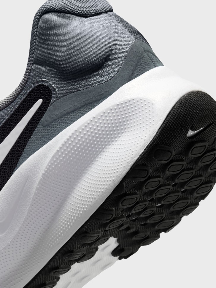 Кроссовки мужские Nike NIKE REVOLUTION 7 черные FB2207-007 изображение 5