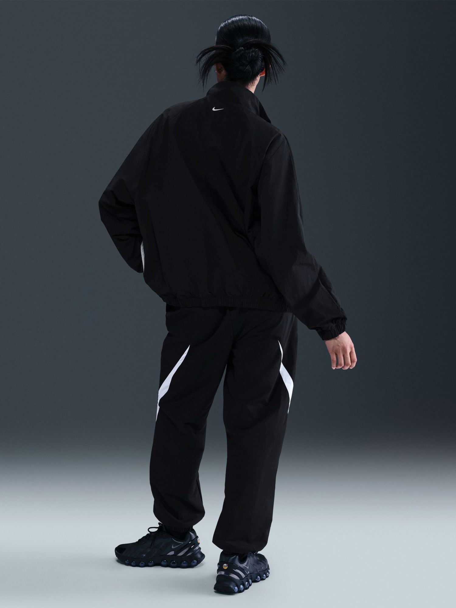 Брюки женские Nike W NSW LOGO MR JGGR черные HV2357-010 изображение 3