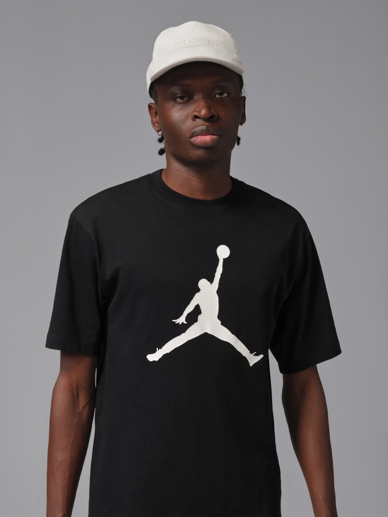 Футболка мужская Nike M J JUMPMAN SS CREW черная IF5568-010 изображение 3