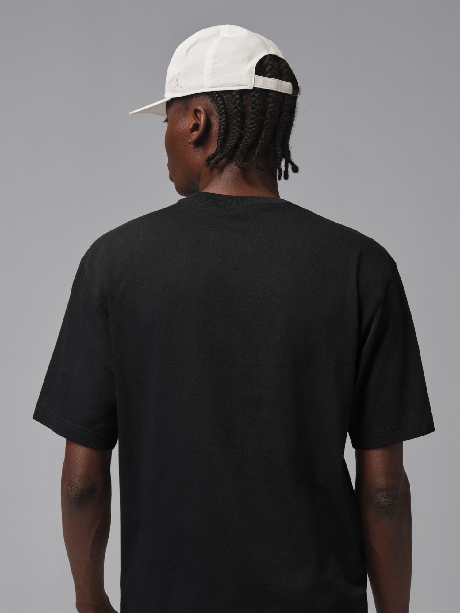 Футболка мужская Nike M J JUMPMAN SS CREW черная IF5568-010 изображение 4