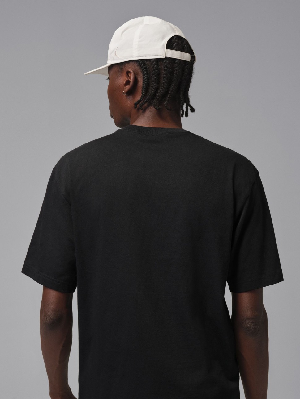 Футболка чоловіча Nike M J JUMPMAN SS CREW чорна IF5568-010 — фото 4