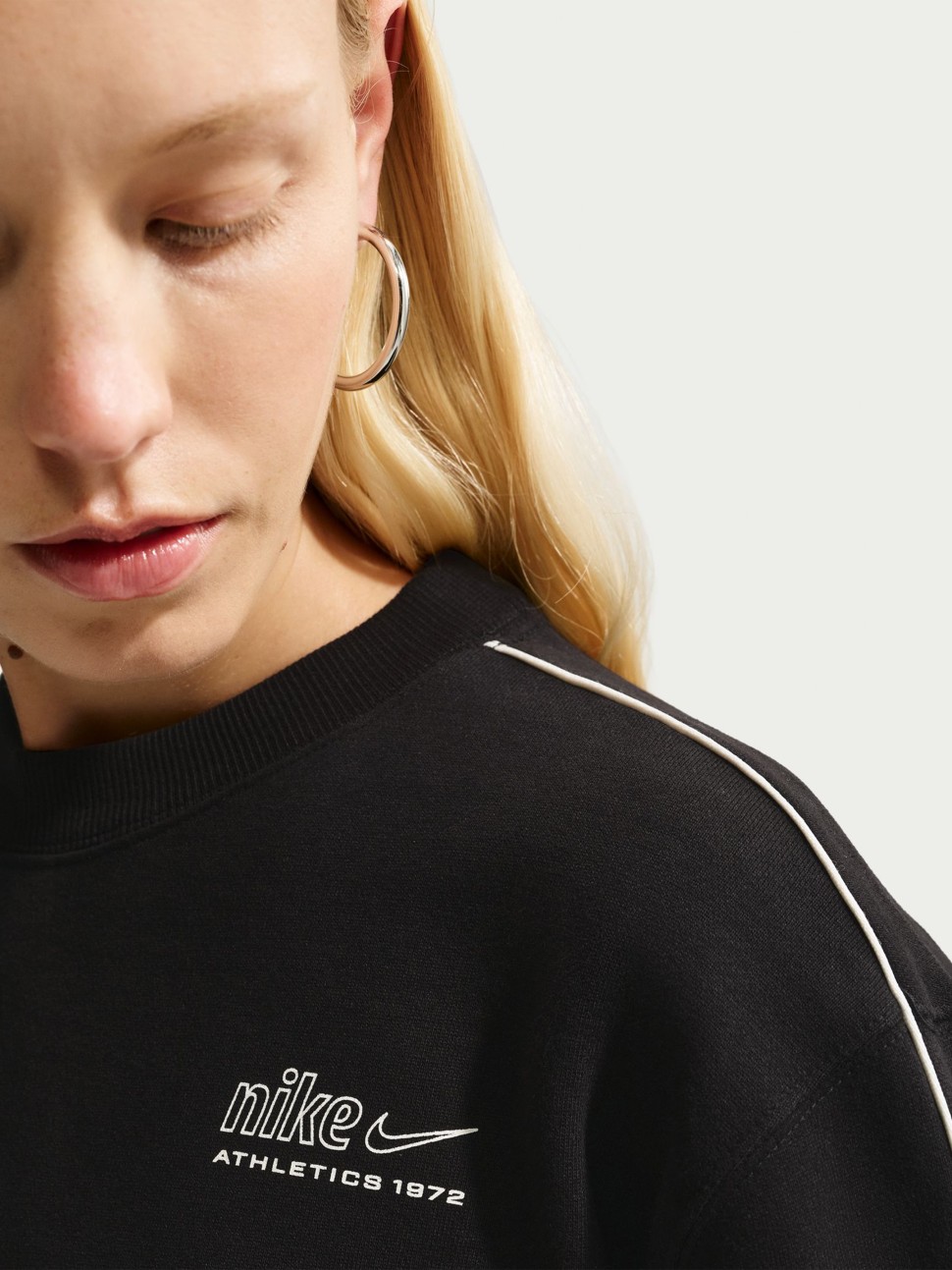 Women's hoodie Nike W NK STDO FLC MW STD AD CREW black IQ3875-001 — photo 6
