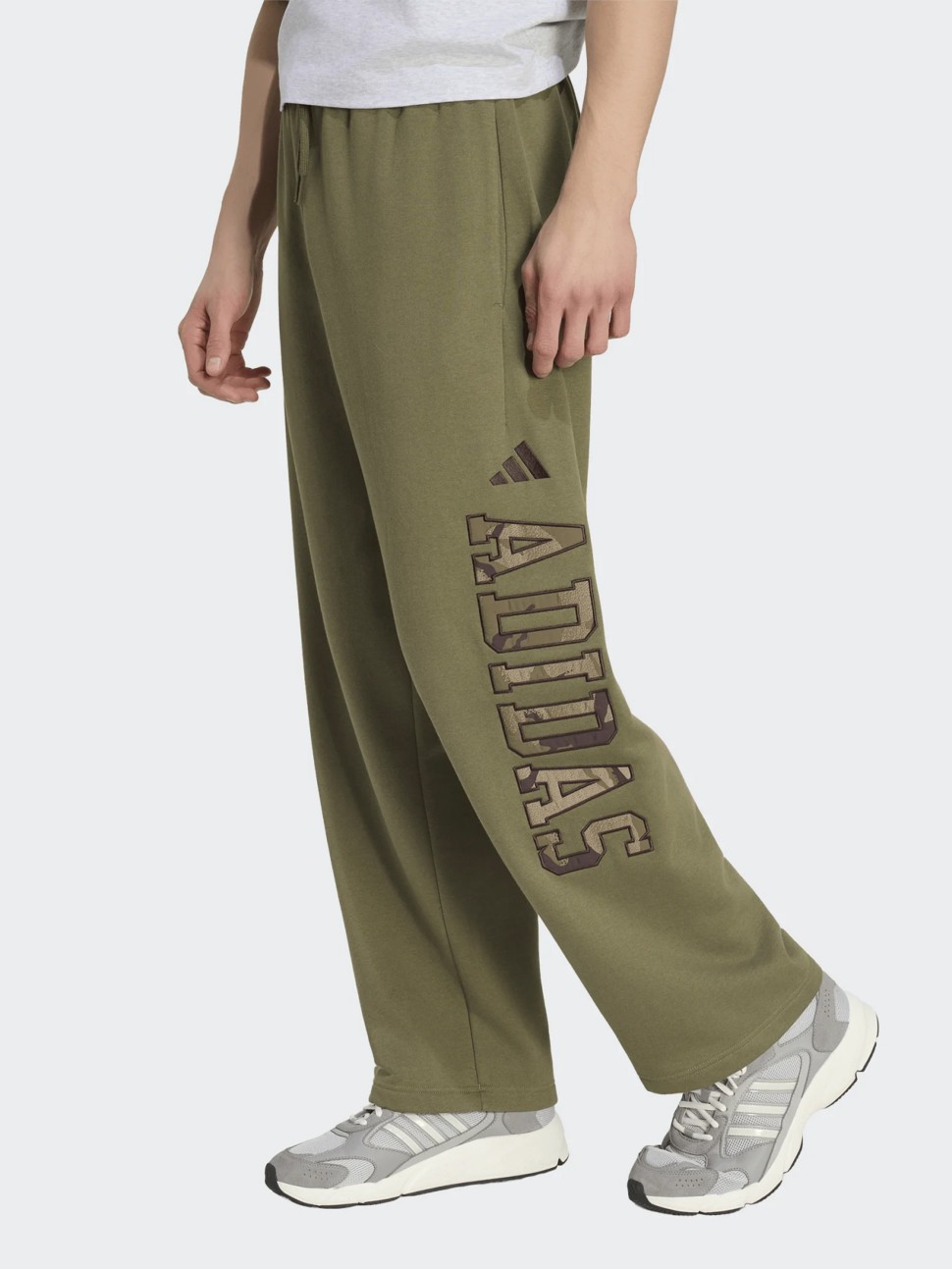 Брюки мужские Adidas M CAMO PRINT PT оливковые KF4188 — фото 2