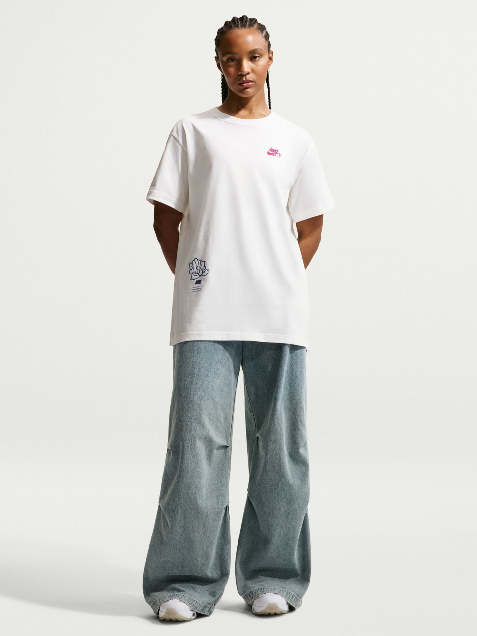 Футболка женская Nike W NSW NK CLSC BF TEE GRF2 молочная IV5485-133 — фото 5 — Sport City Футболка женская Nike W NSW NK CLSC BF TEE GRF2 молочная IV5485-133 — фото 5