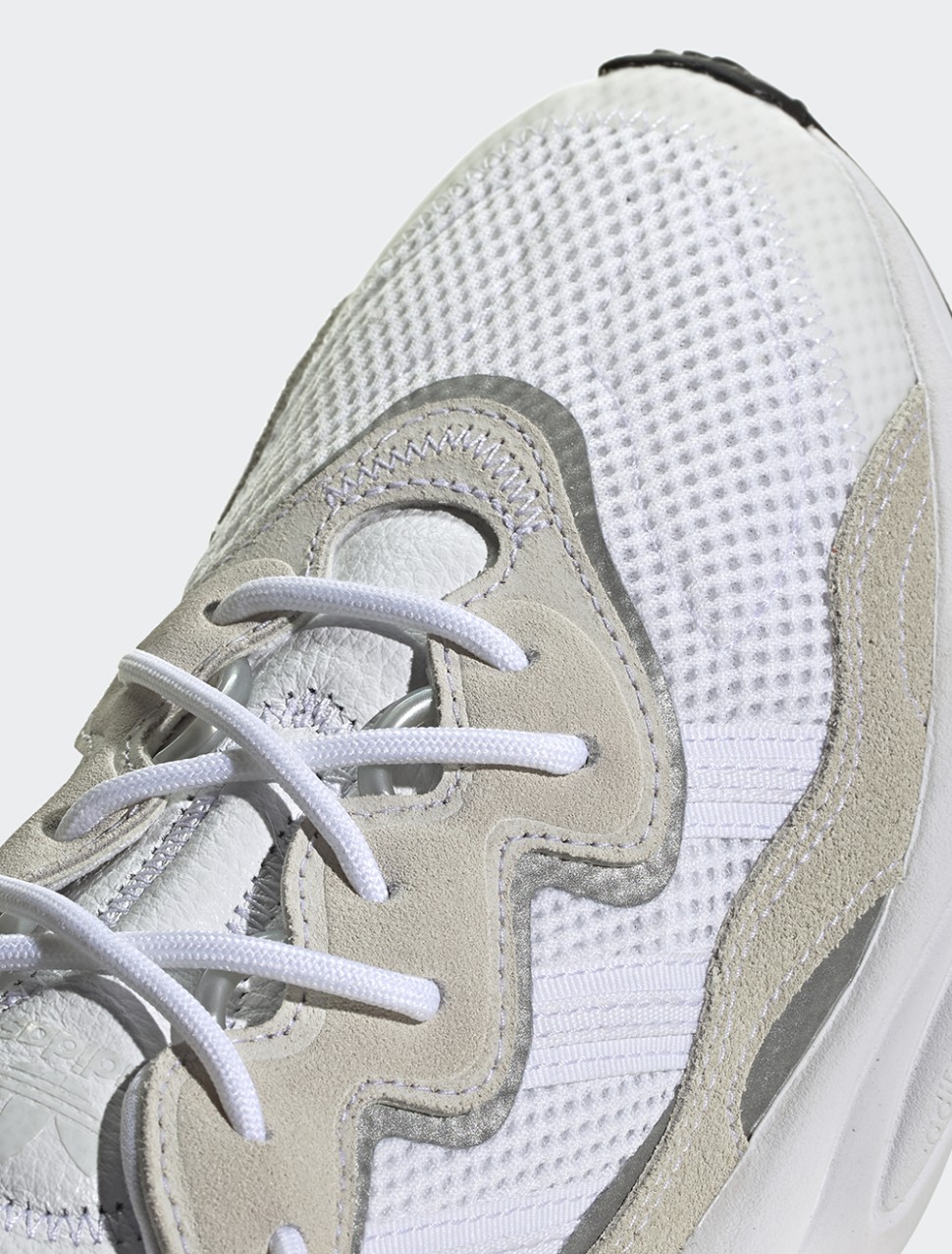 Кросівки чоловічі Adidas OZWEEGO білі EE6464 — фото 17