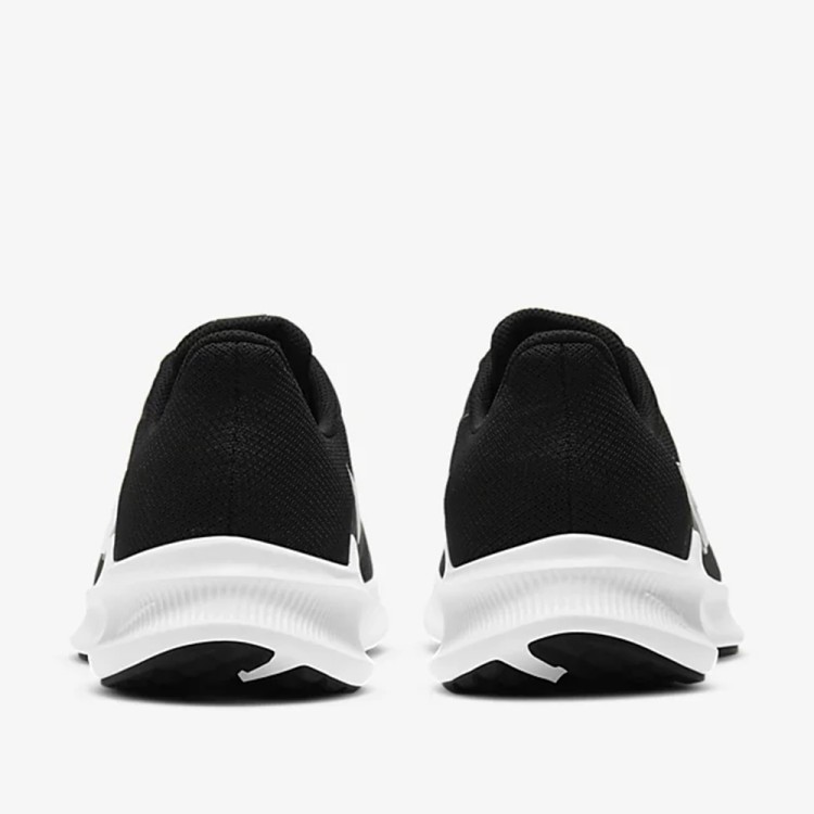 Кроссовки женские Nike Wmns Downshifter 11 черные CW3413-006 изображение 4