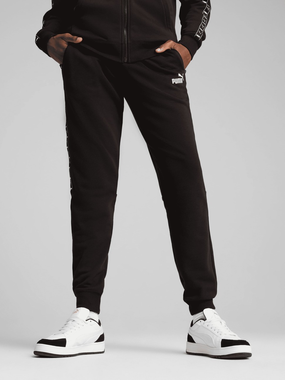Штани чоловічі Puma ESS TAPE Sweatpants чорні 68468001 — фото 2
