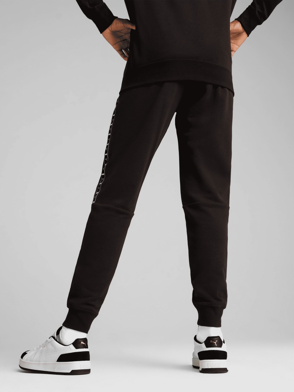 Штани чоловічі Puma ESS TAPE Sweatpants чорні 68468001 — фото 3