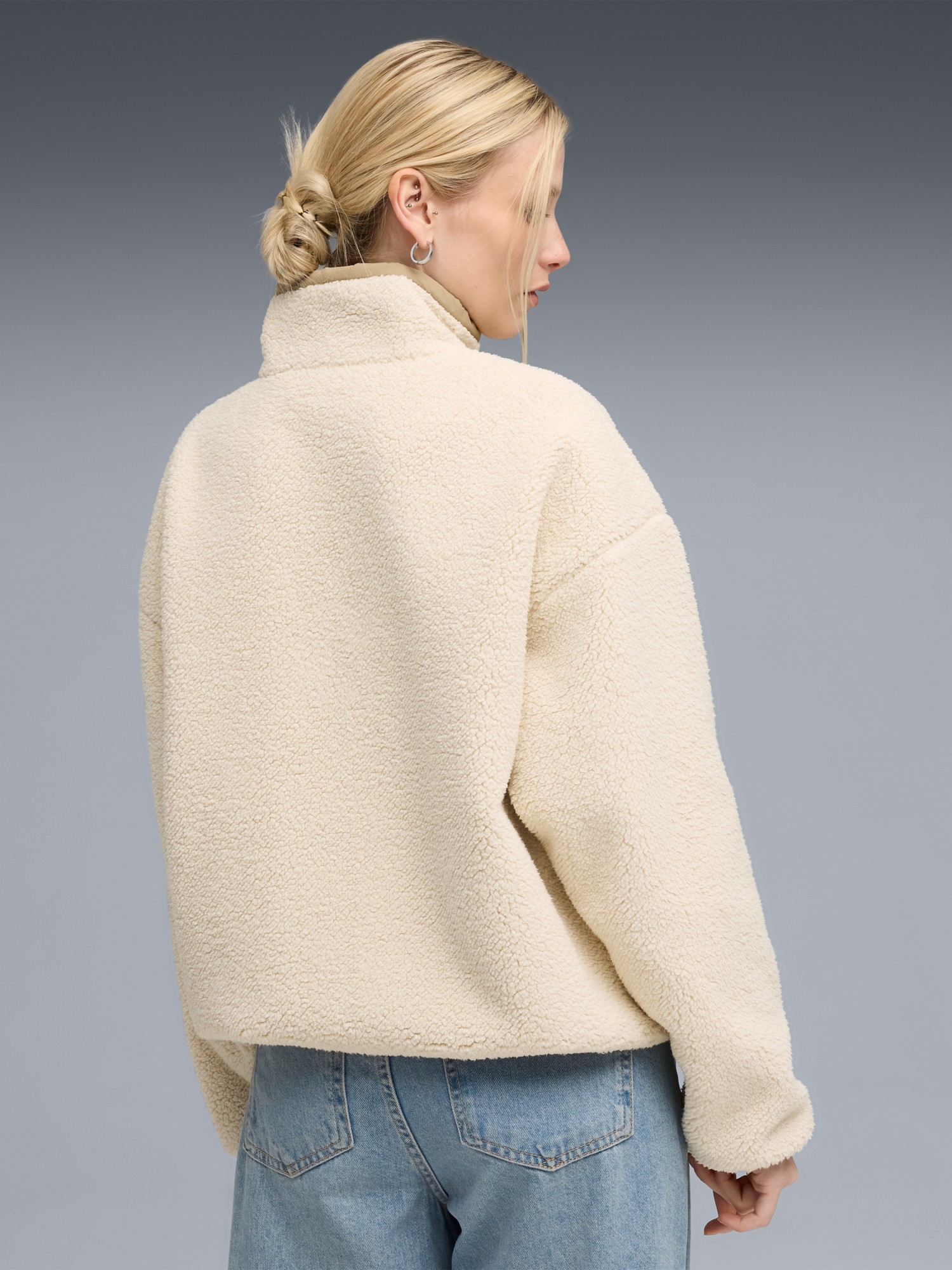 Куртка женская Puma Reversible Sherpa Jacket бежевая 68838687 изображение 3