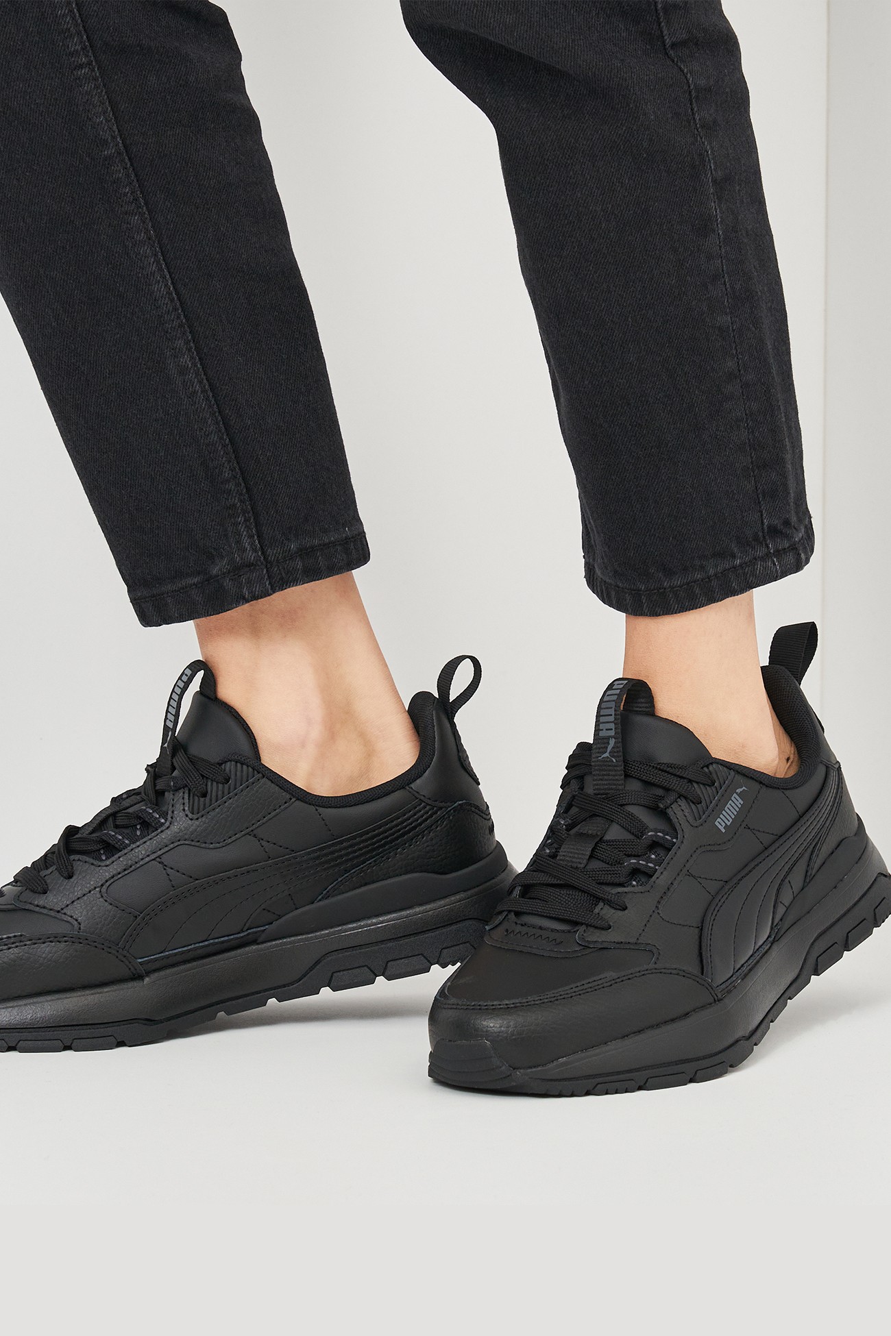 Кросівки чоловічі Puma R78 Trek Lth чорні 38320201 изображение 7