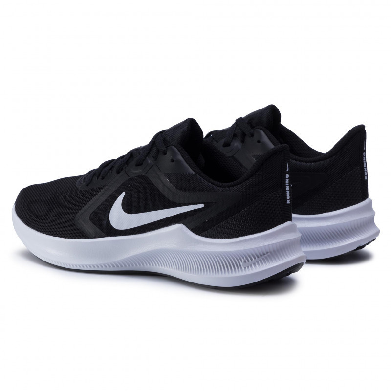 Кросівки жіночі Nike Downshifter 10 чорні CI9984-001  изображение 3