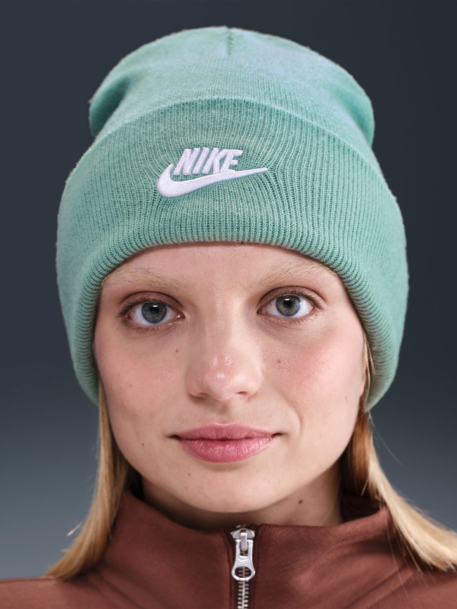 Шапка  Nike U NK PEAK BEANIE TC FUT F24 L бірюзова HF0186-017 изображение 3