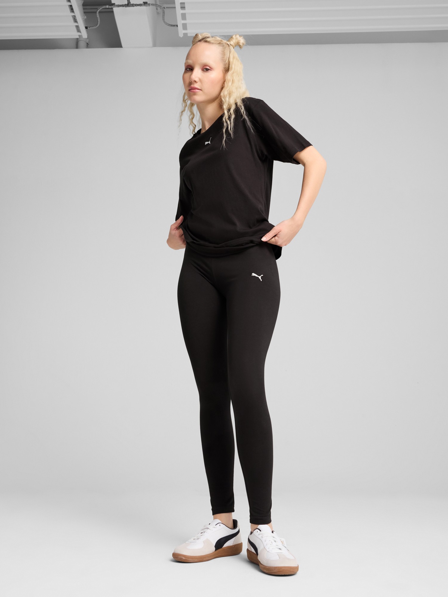 Футболка женская Puma ESS Relaxed Tee черная 68497101 изображение 2