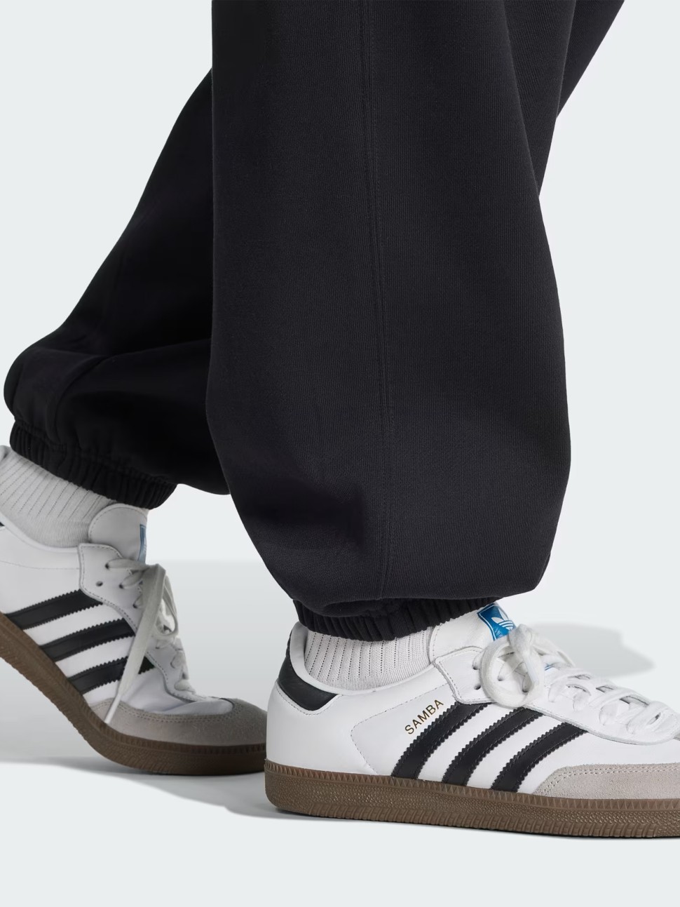 Брюки мужские Adidas ESS LOOSE PT черные KQ8561 — фото 5 — Sport City Брюки мужские Adidas ESS LOOSE PT черные KQ8561 — фото 5