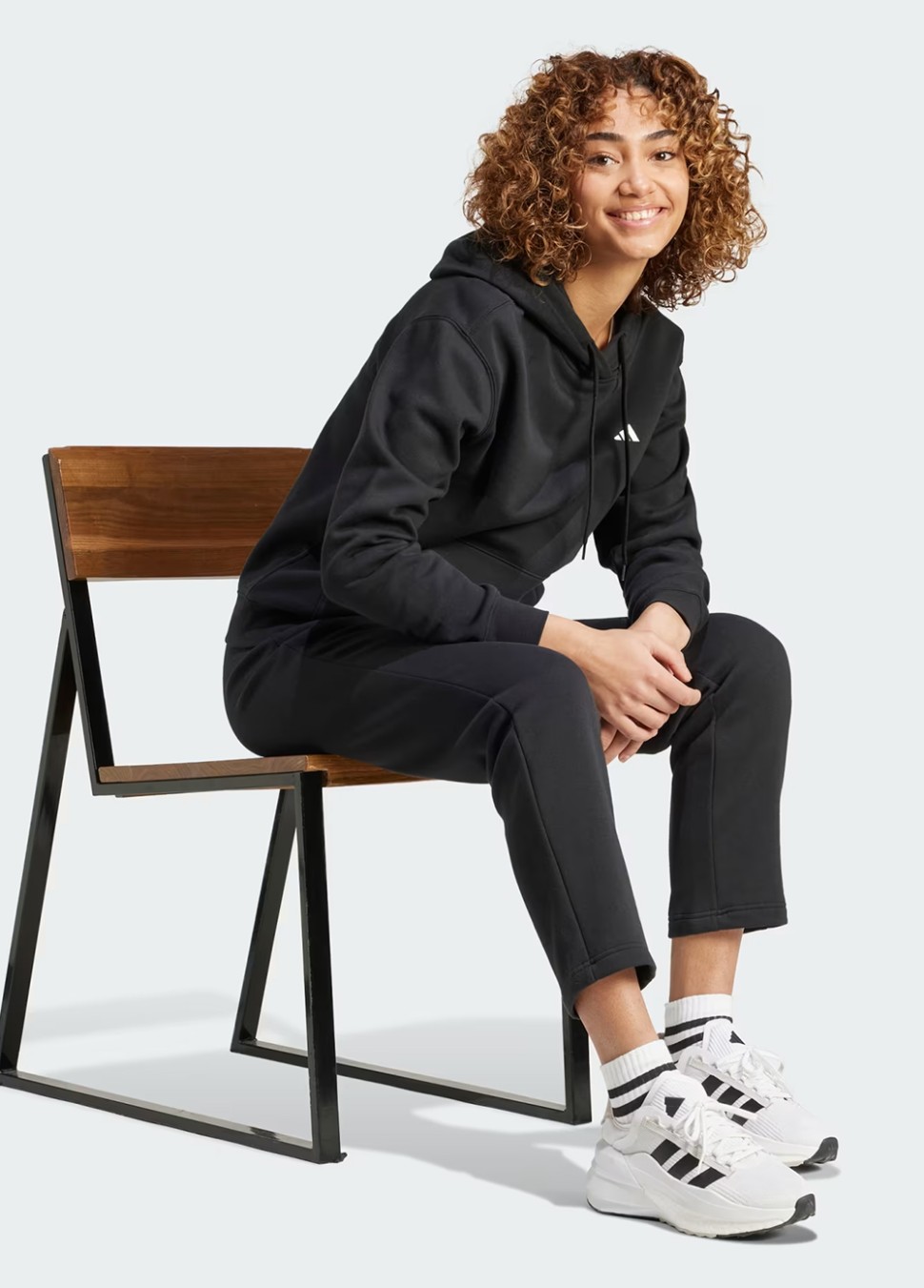 Штани жіночі Adidas W SL FC PT чорні IW0221 — фото 4