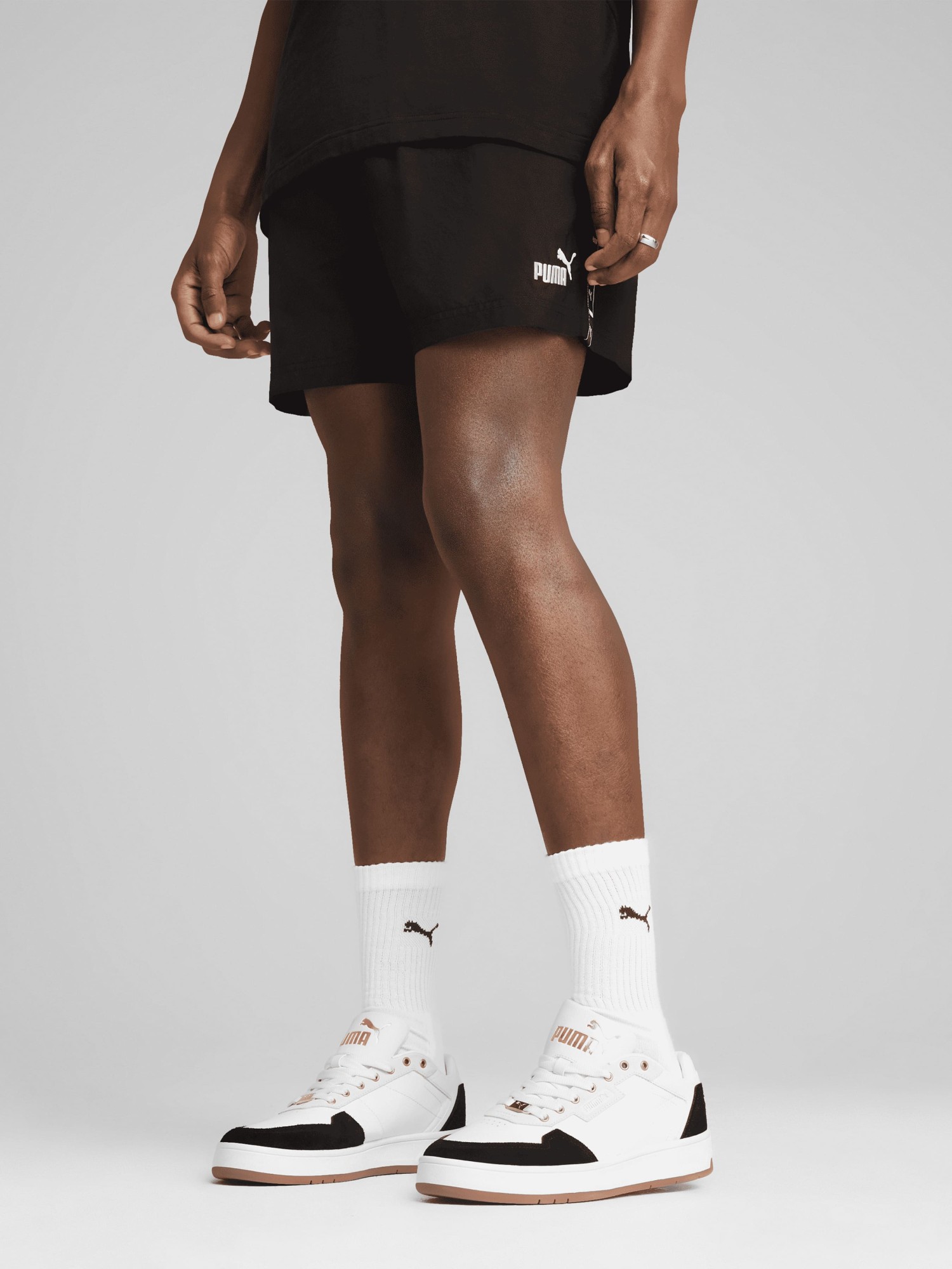 Шорти чоловічі Puma ESS TAPE Woven Shorts чорні 68468201 изображение 2