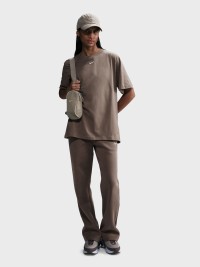 Футболка женская Nike W NSW TEE ESSNTL LBR коричневая FD4149-233 изображение 2