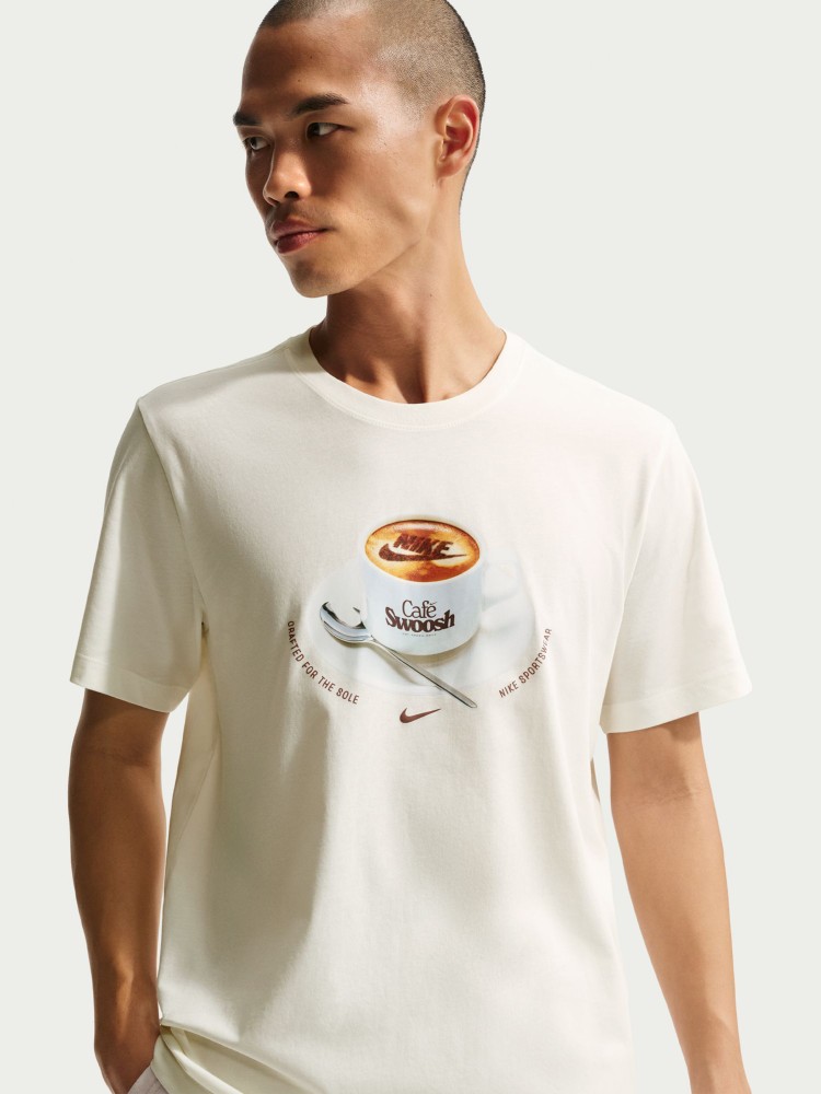 Футболка чоловіча Nike U NSW TEE STD CAFE SWOOSH MUG бежева IH1159-133 изображение 3