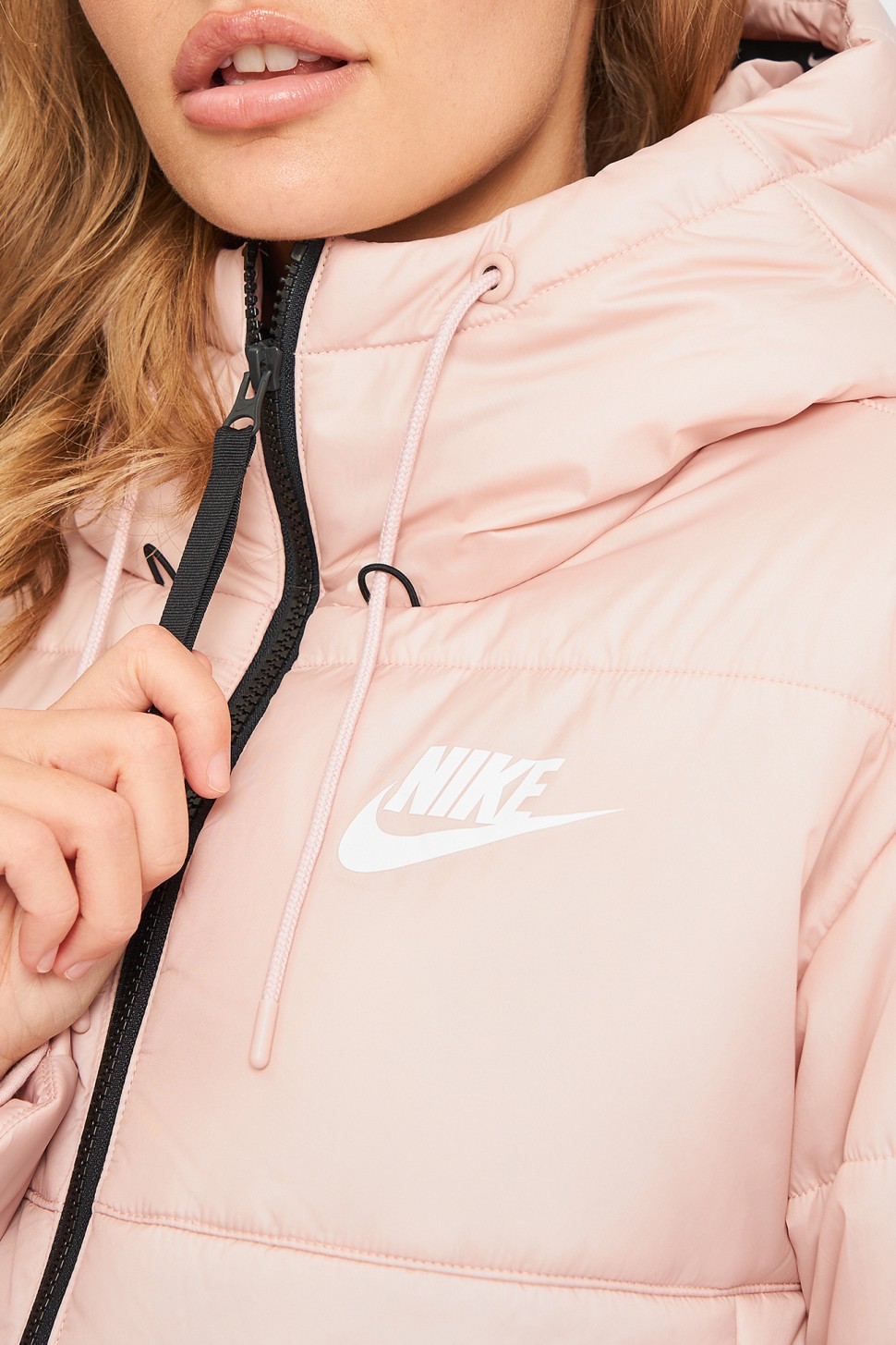 Куртка жіноча Nike W Nsw Tf Rpl Classic Tape Jkt червона DJ6997-601  — фото 4