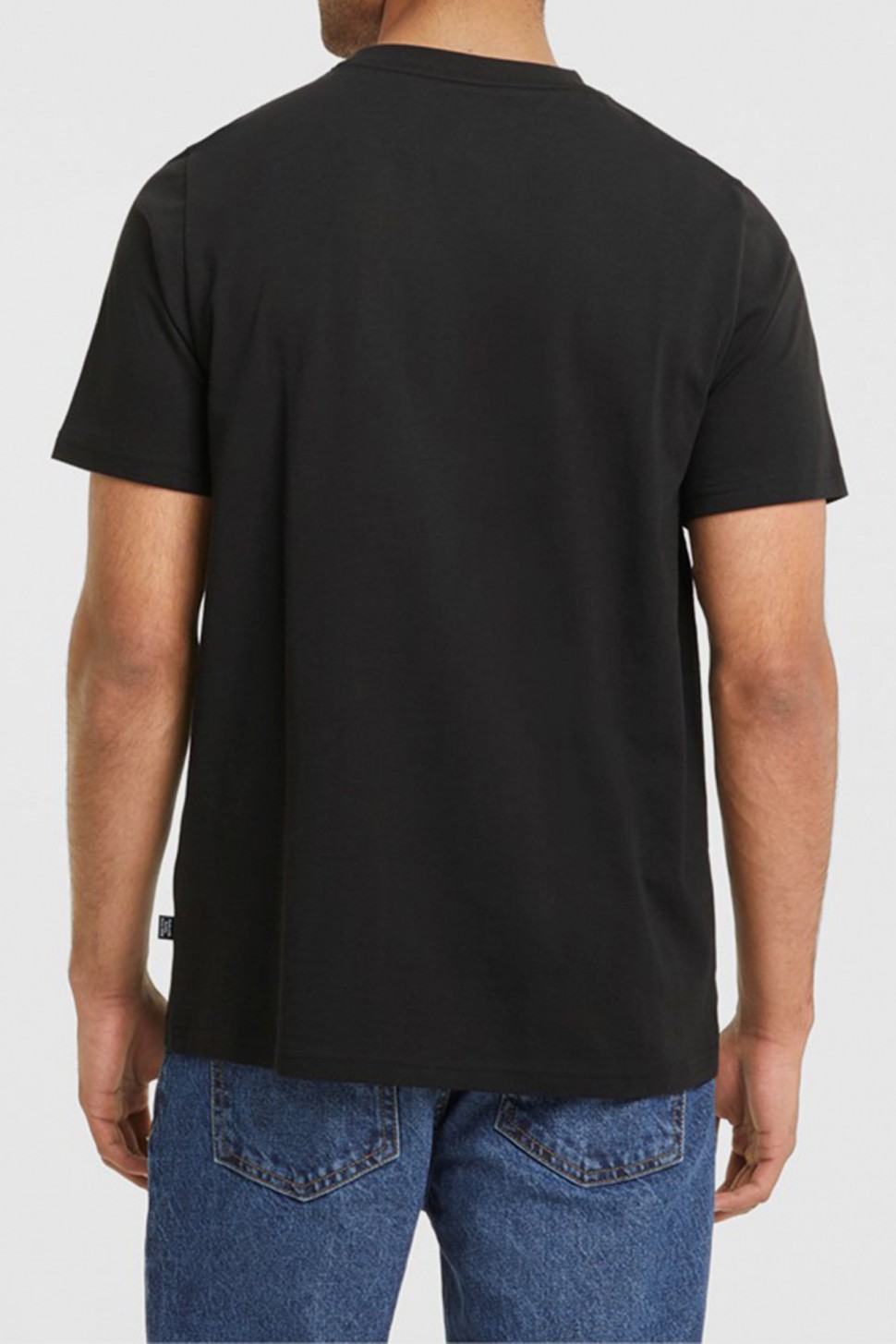 Футболка мужская Puma Rеbel Tee черная 58573801 — фото 3 — Sport City Футболка мужская Puma Rеbel Tee черная 58573801 — фото 3