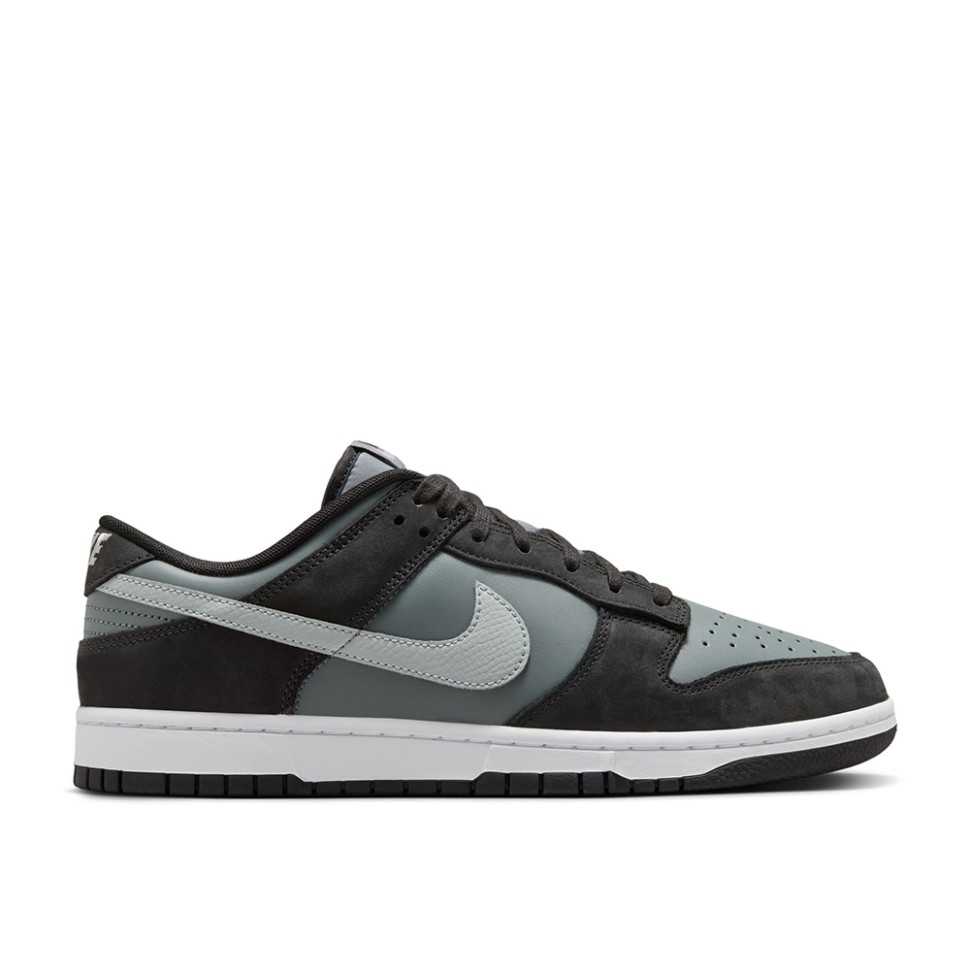 Кросівки чоловічі Nike NIKE DUNK LOW сірі IB3079-001 — фото 1