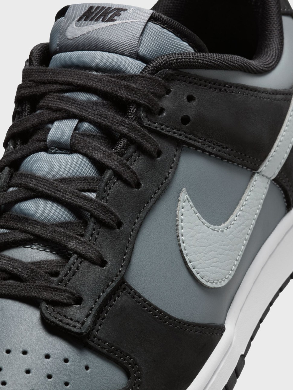 Кросівки чоловічі Nike NIKE DUNK LOW сірі IB3079-001 — фото 4
